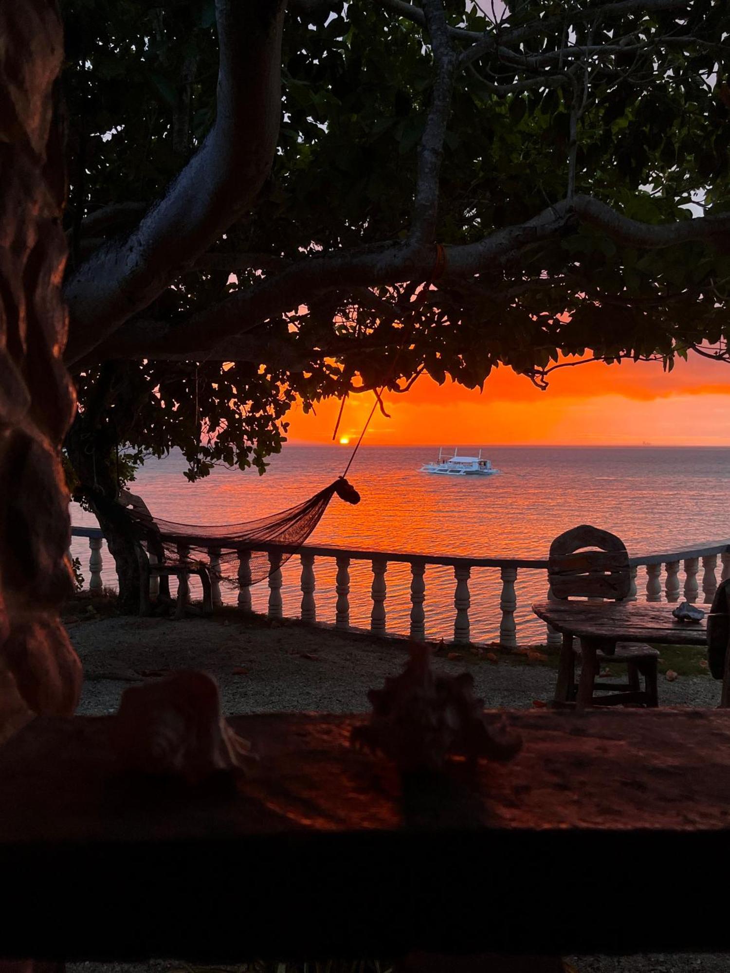 Pilar Pilapil Beach Resort Daanbantayan Екстер'єр фото