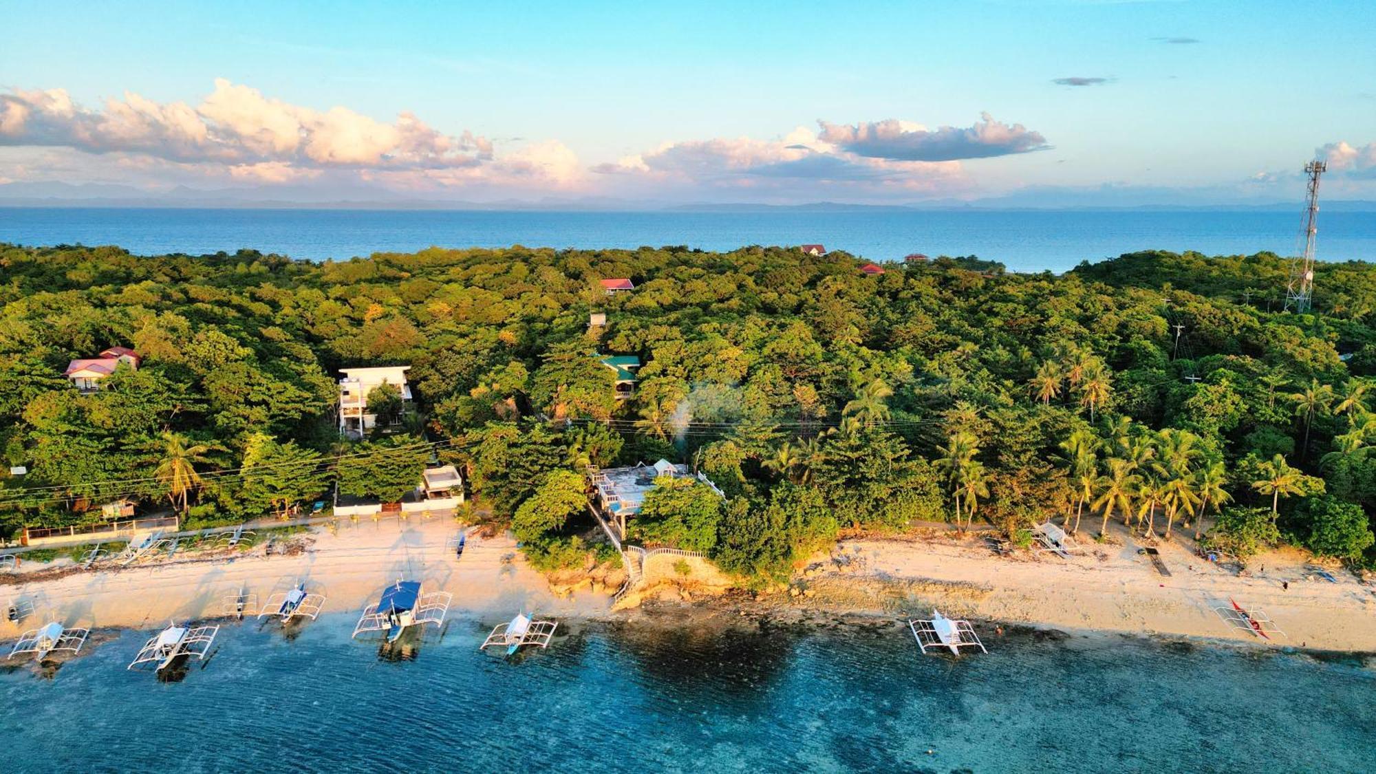 Pilar Pilapil Beach Resort Daanbantayan Екстер'єр фото